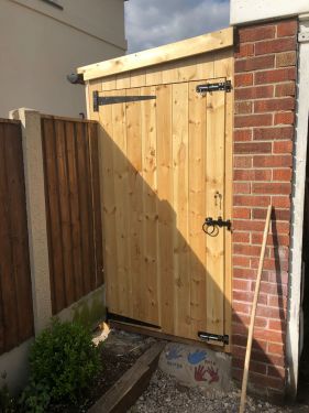 Click Here To Enlarge This Photo Of Solid wooden shed