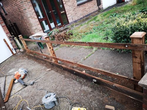 Click Here To Enlarge This Photo Of Picket Fencing Nottingham