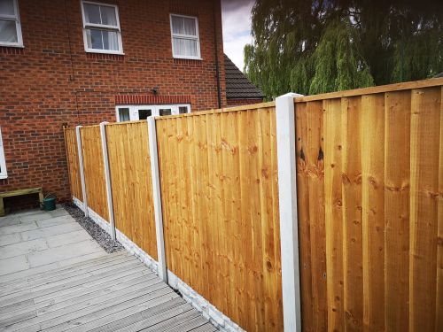 Click Here To Enlarge This Photo Of Featheredge Fence