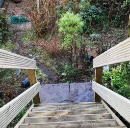Decking stairs: Click Here To View Larger Image